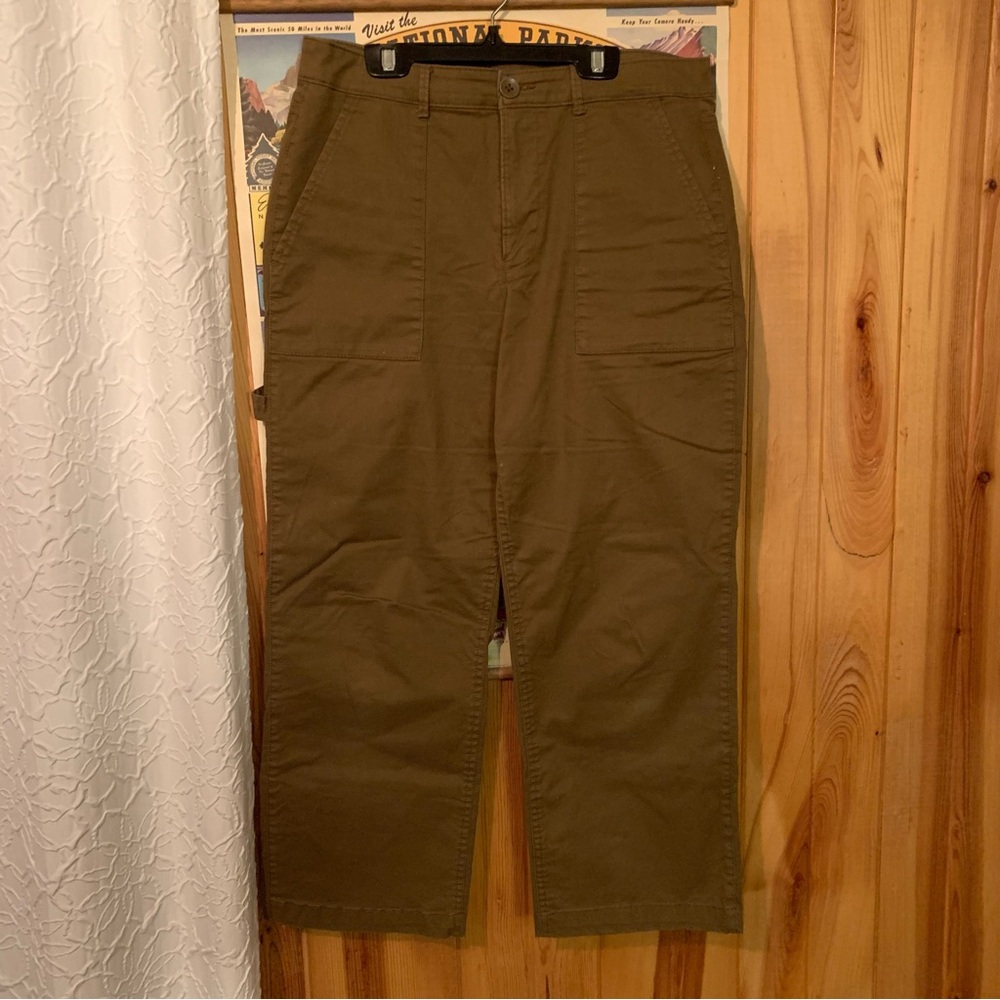 Old Navy Cargo Crop Pants
